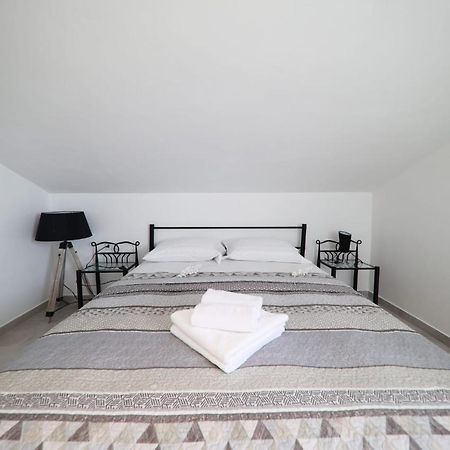 Apartment Rosso Zadar Buitenkant foto